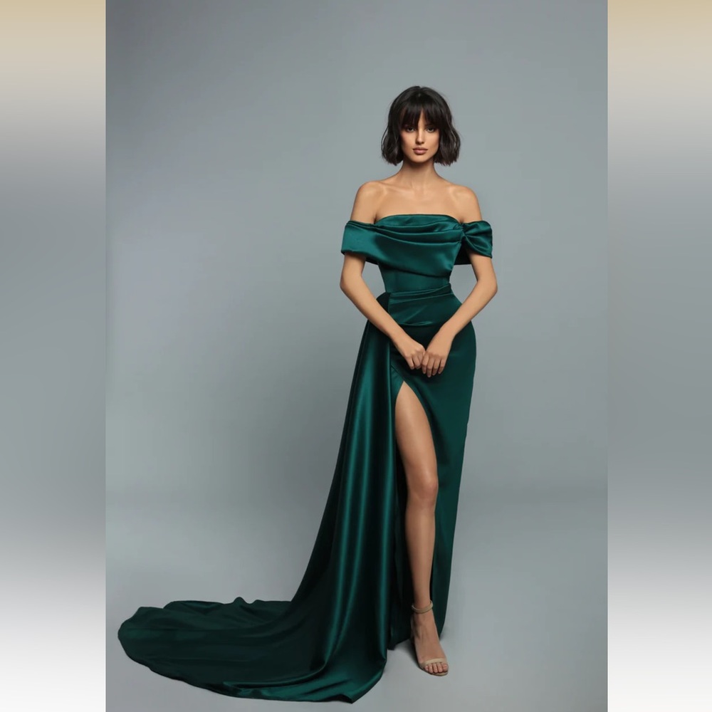 Fjolla Nila evening gown